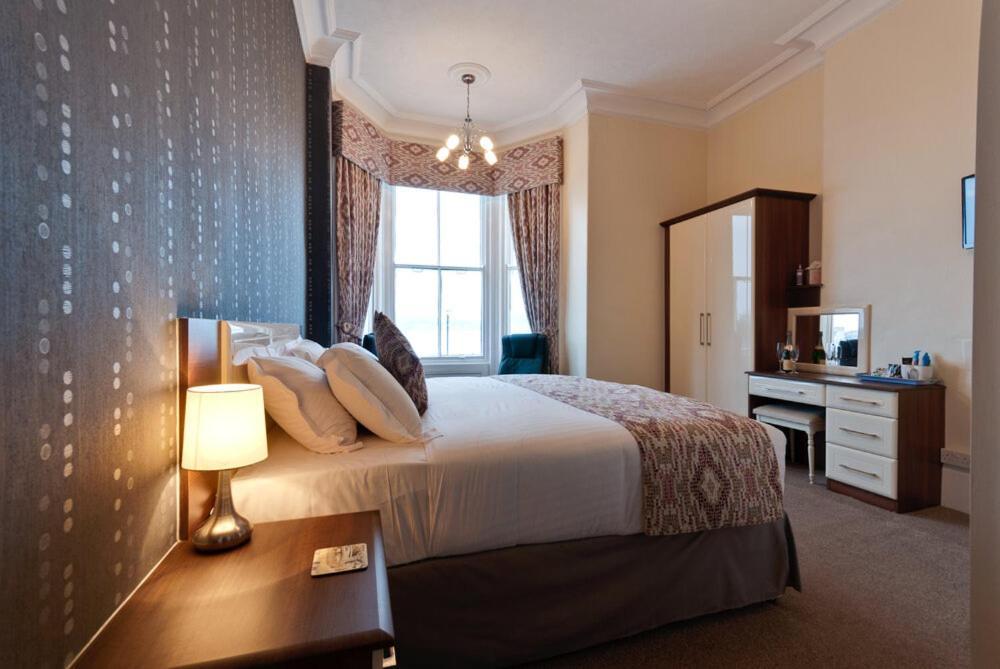 Lauriston & Lawton Court Hotel Llandudno Exteriör bild